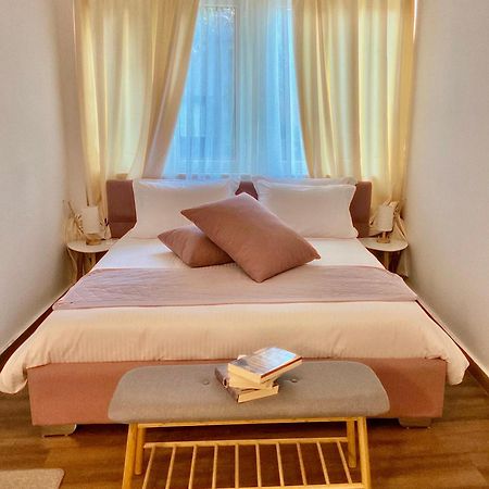 Compass Lofts Athens Apartment ภายนอก รูปภาพ