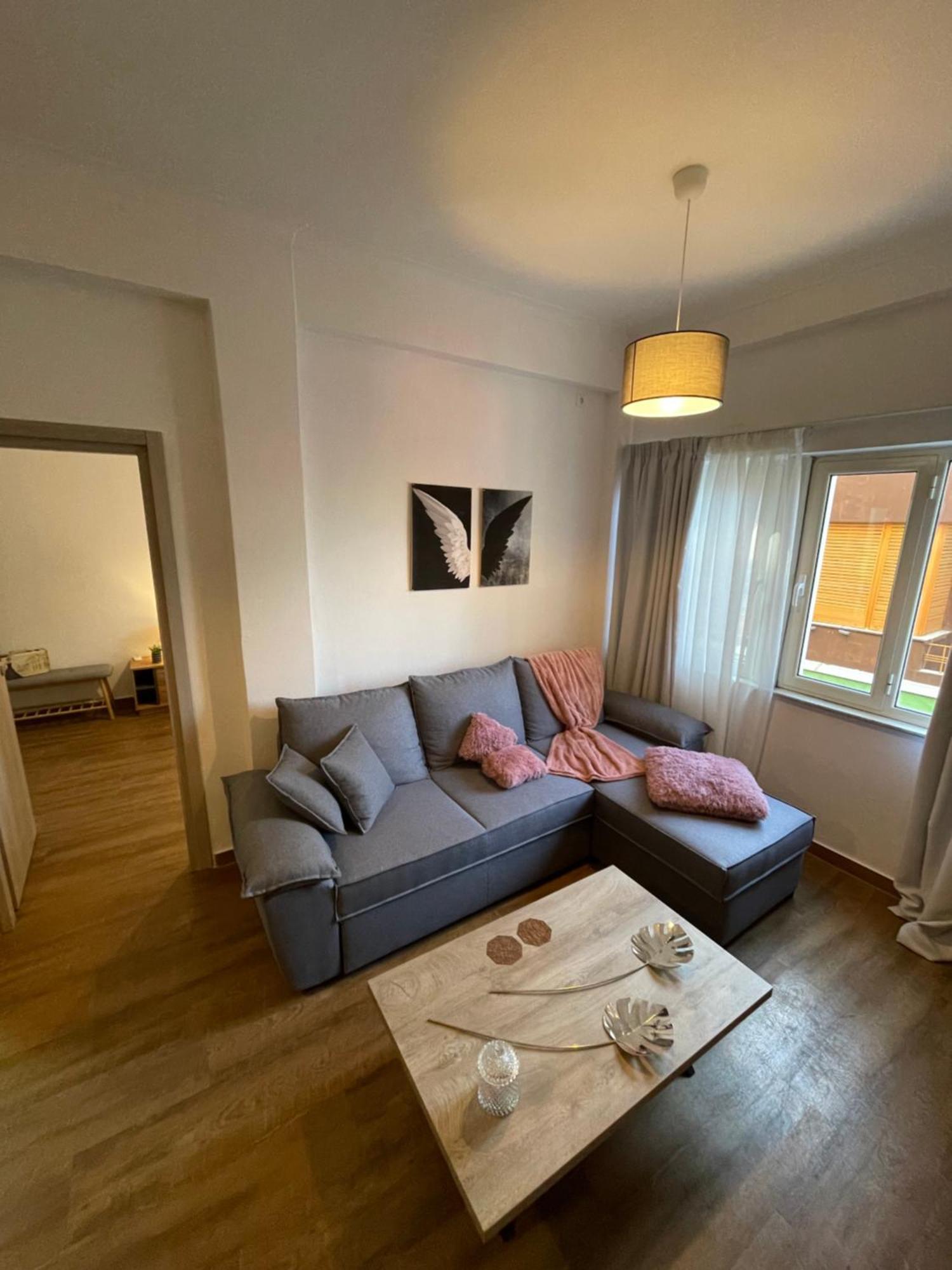 Compass Lofts Athens Apartment ภายนอก รูปภาพ