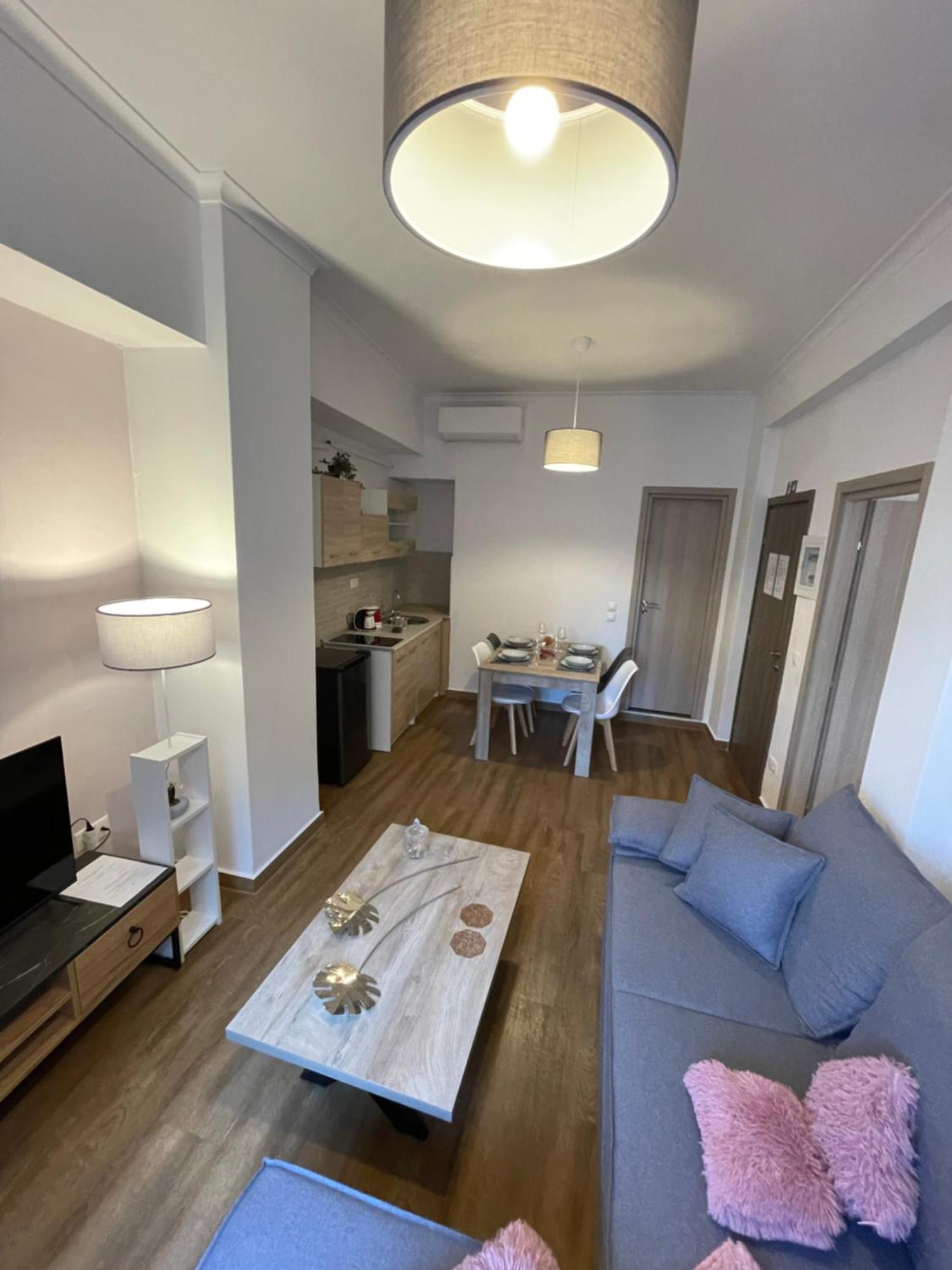 Compass Lofts Athens Apartment ภายนอก รูปภาพ