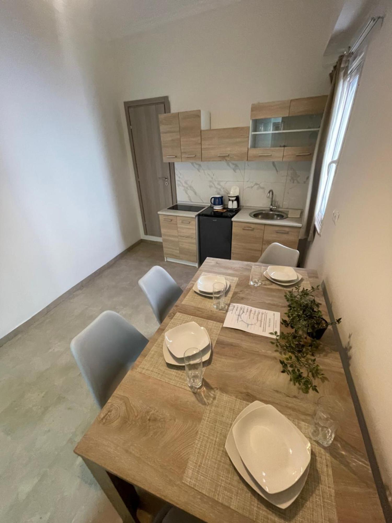 Compass Lofts Athens Apartment ภายนอก รูปภาพ