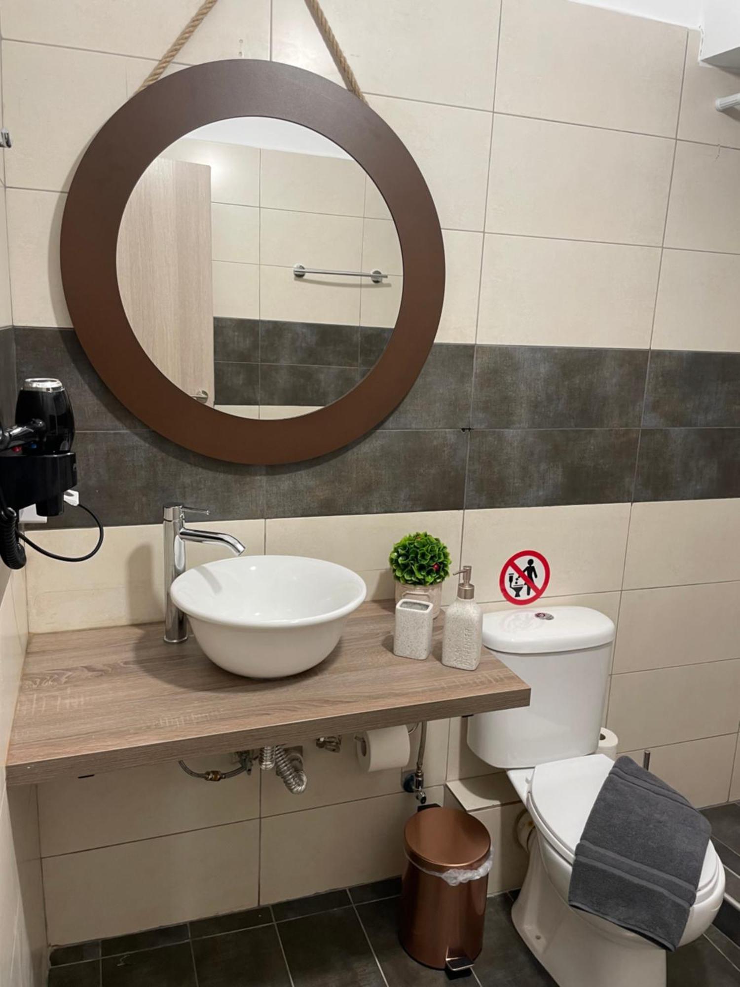 Compass Lofts Athens Apartment ภายนอก รูปภาพ