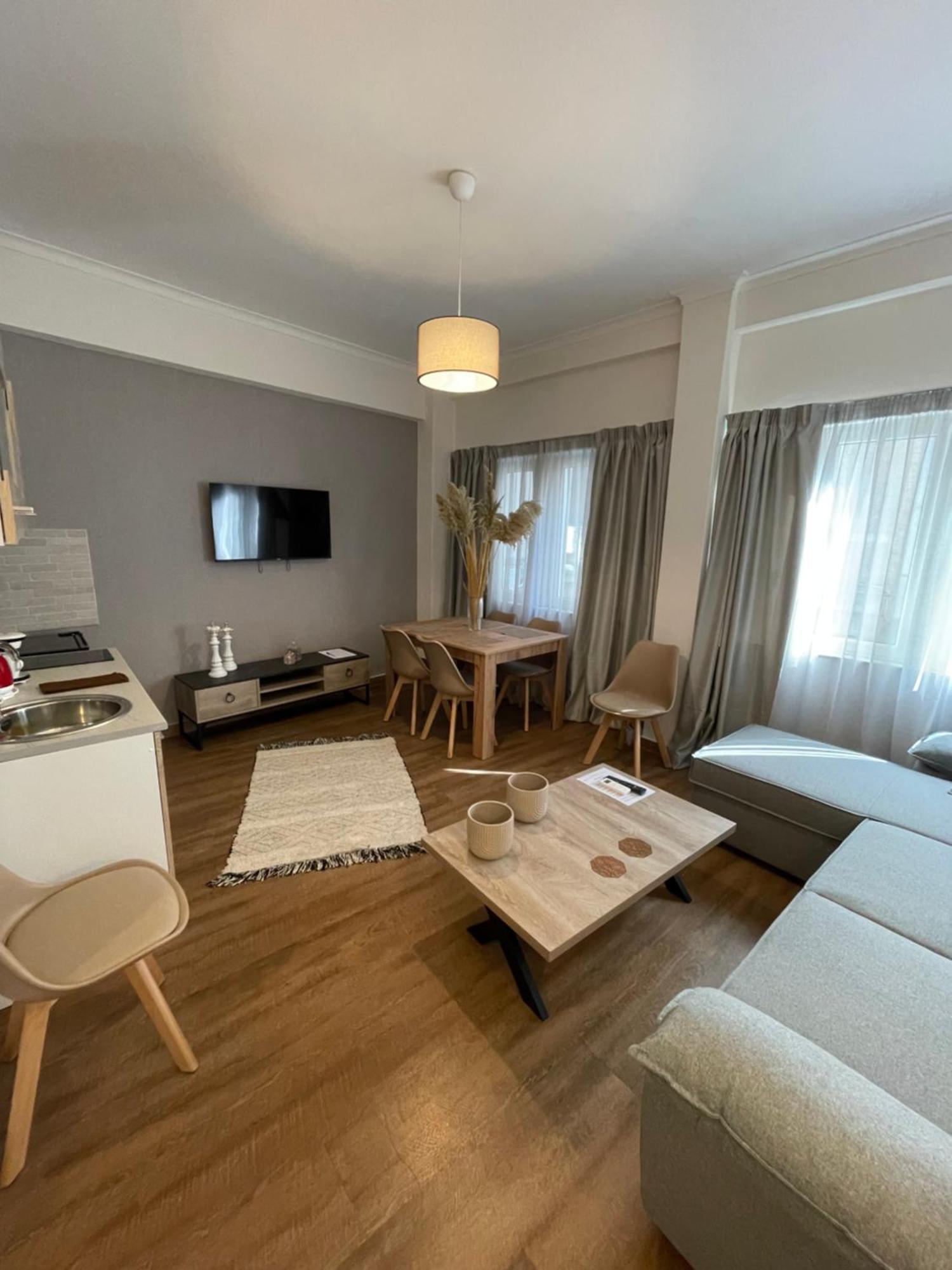 Compass Lofts Athens Apartment ภายนอก รูปภาพ
