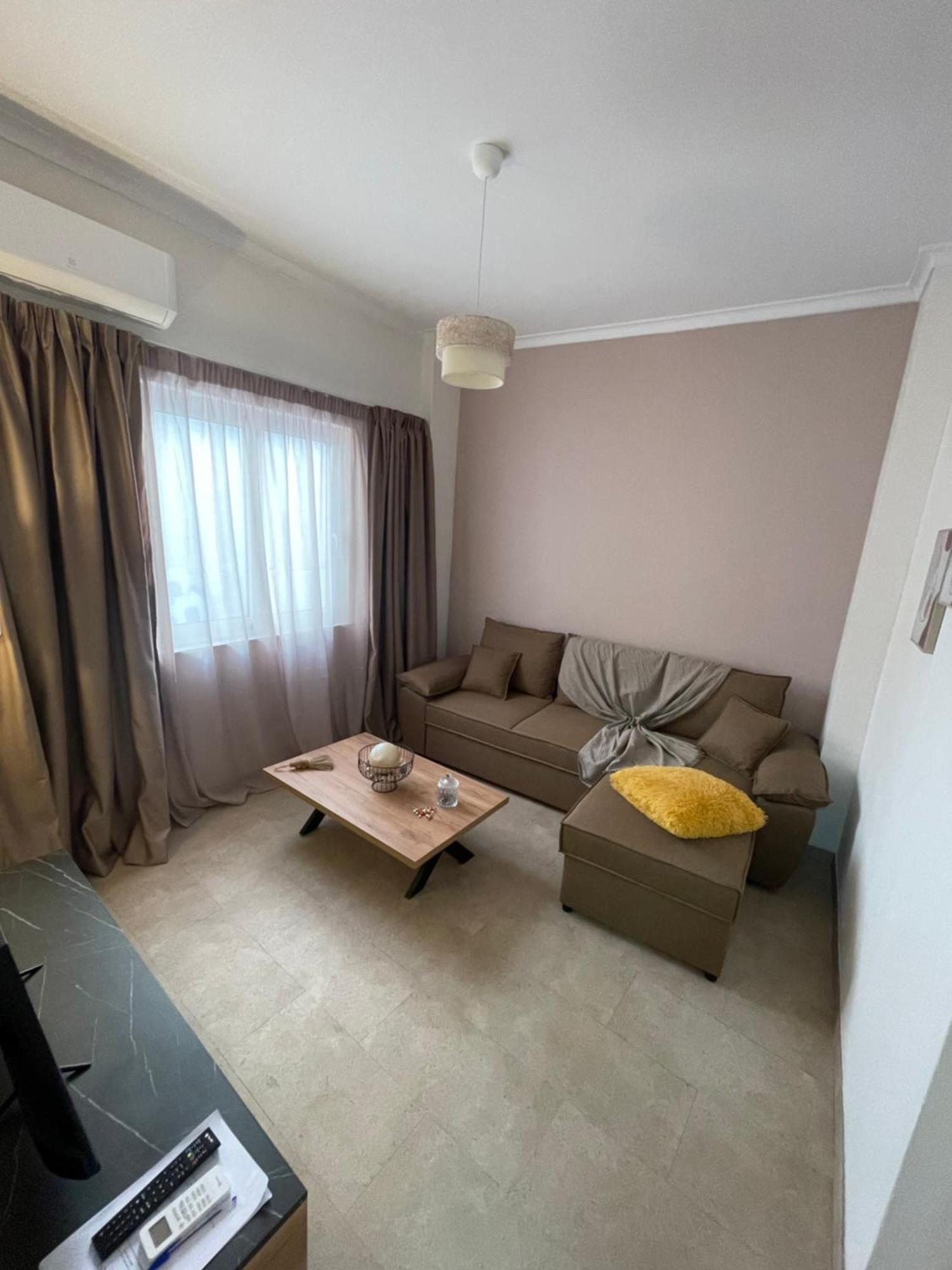 Compass Lofts Athens Apartment ภายนอก รูปภาพ