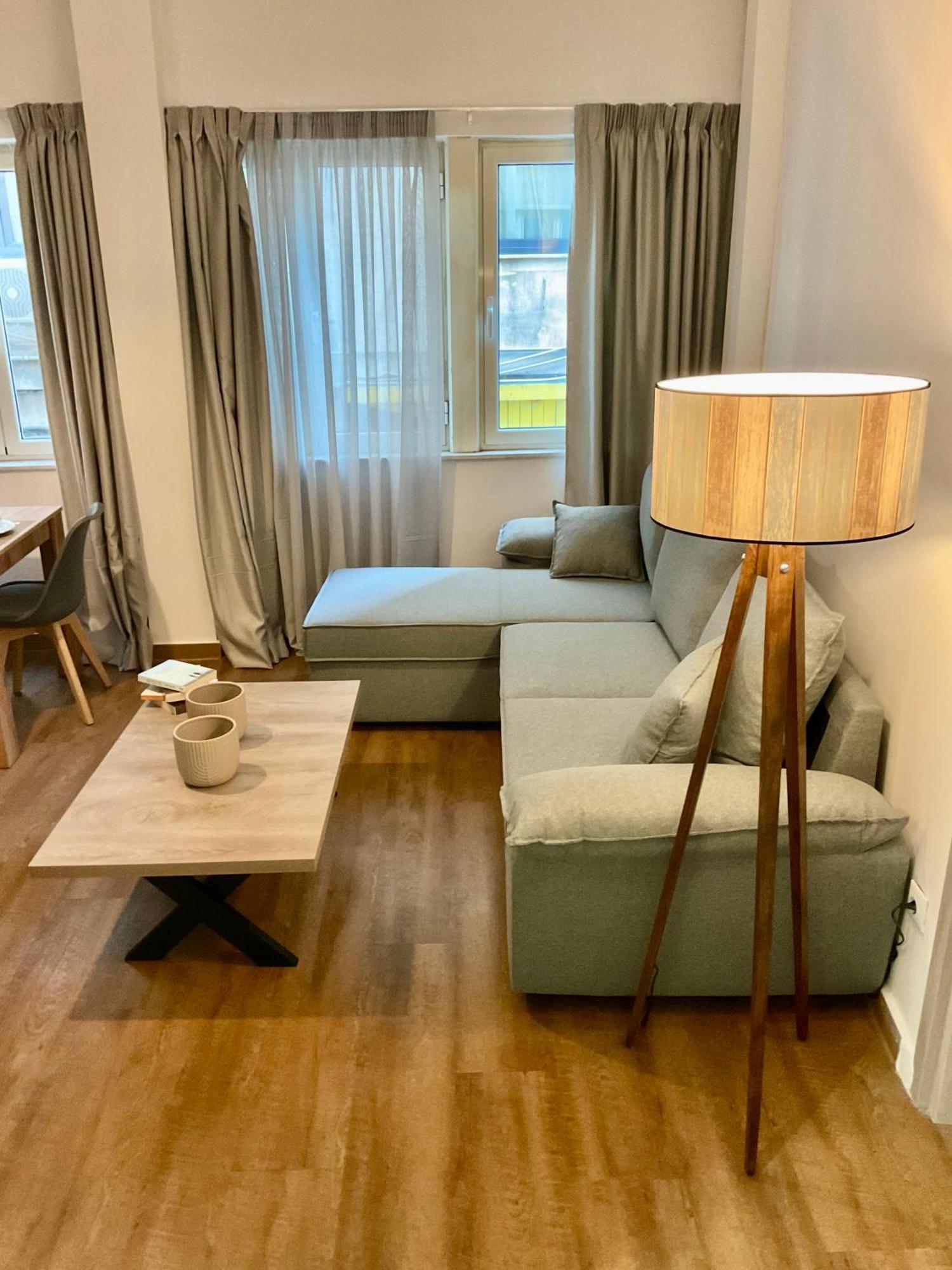 Compass Lofts Athens Apartment ภายนอก รูปภาพ