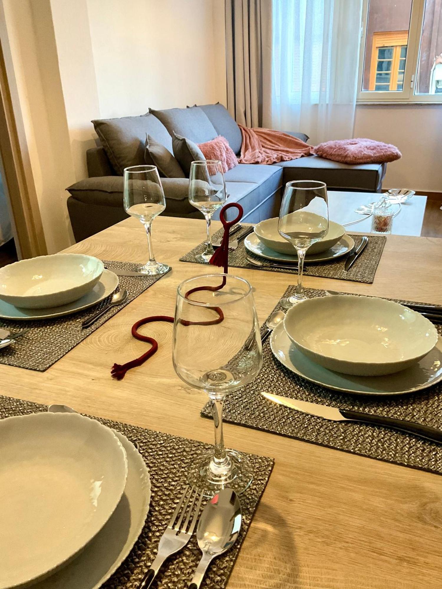 Compass Lofts Athens Apartment ภายนอก รูปภาพ