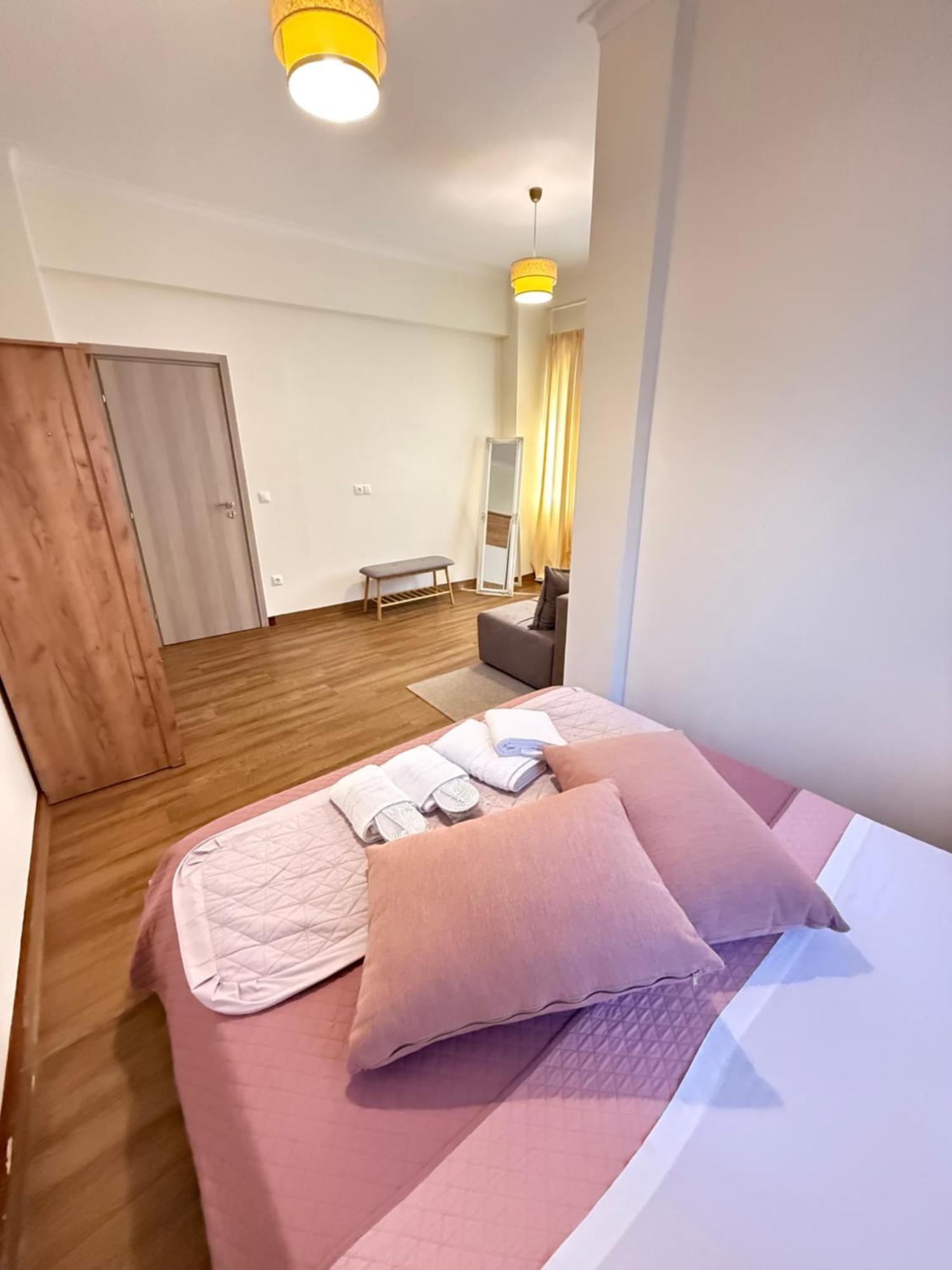 Compass Lofts Athens Apartment ภายนอก รูปภาพ
