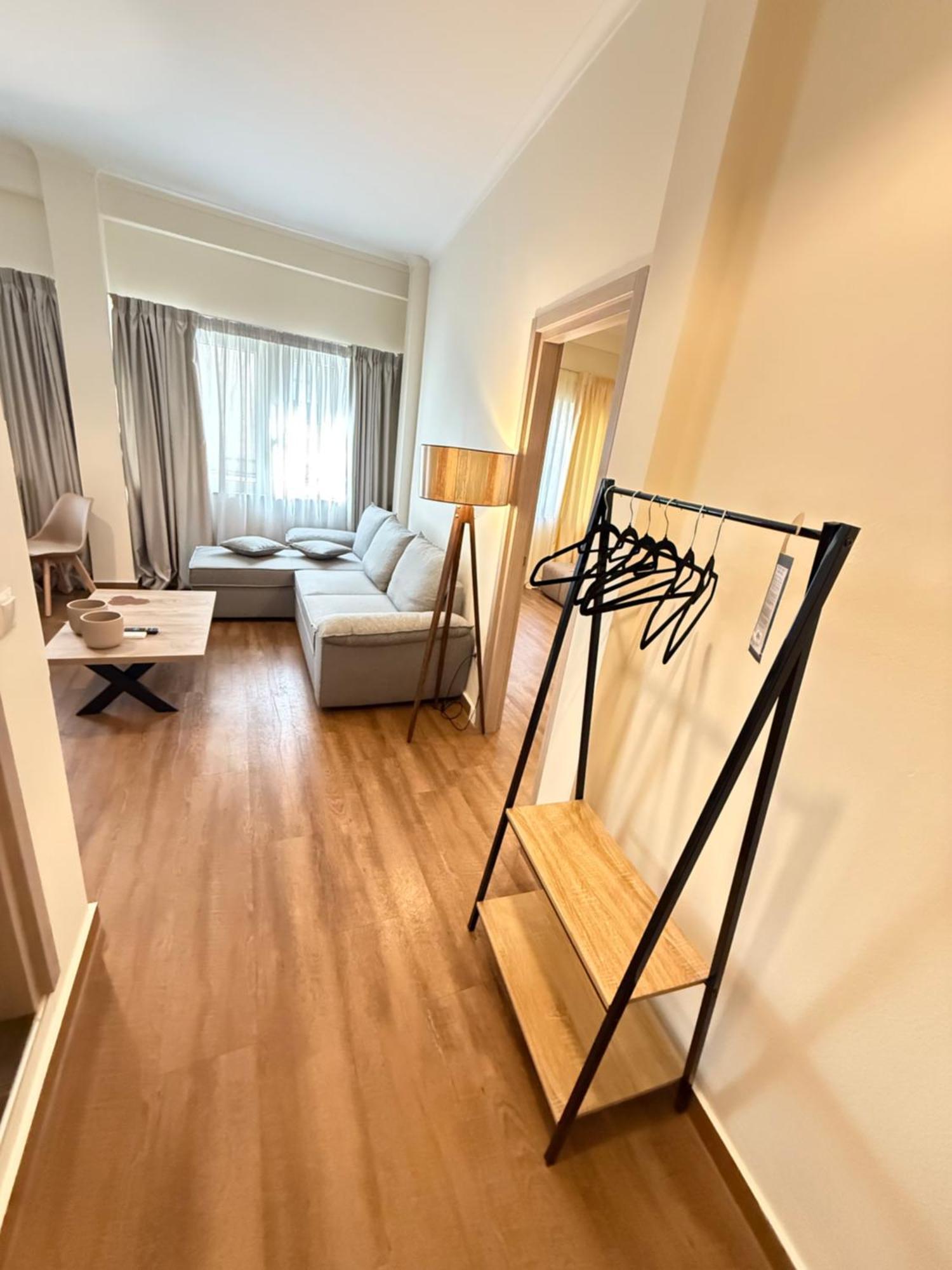 Compass Lofts Athens Apartment ภายนอก รูปภาพ
